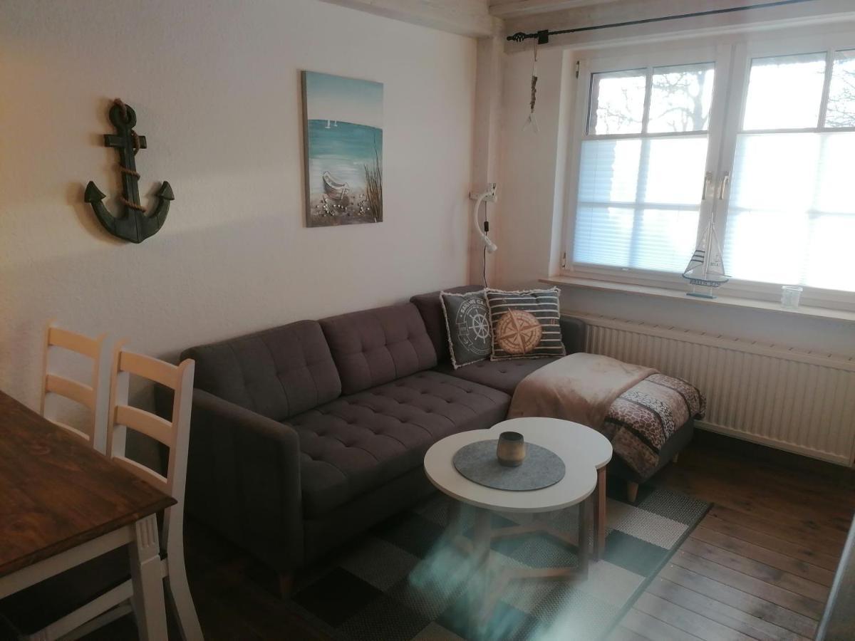 Boddenhus Auf Ruegen - Ferienwohnungen Und Pension Rappin Eksteriør bilde